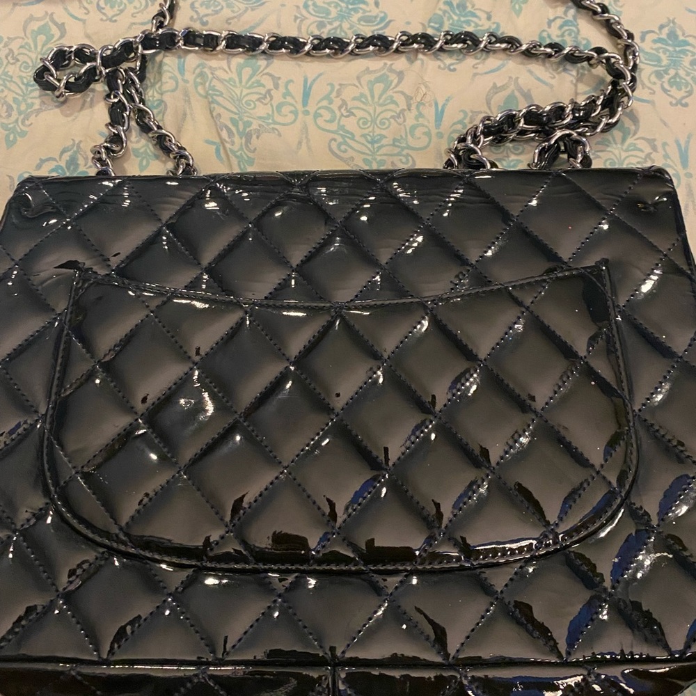 AUTHENTIC chanel bag classic double flap quilted patent